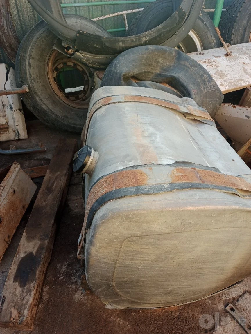 Yoqilg'i baklari, hajmi 380 litr, zanglamaydigan po'lat — rasm 3/4