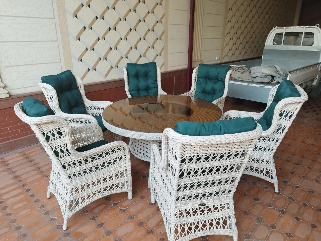 all types of tables chairs and shelves — photo 1/6