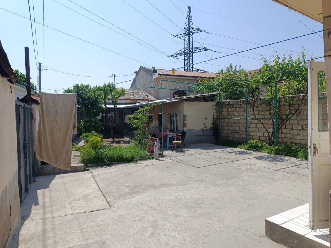3,85 sotix srochna sotladi fasadi 42 metr — rasm 3/4