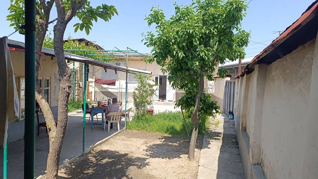 3,85 sotix srochna sotladi fasadi 42 metr — rasm 4/4